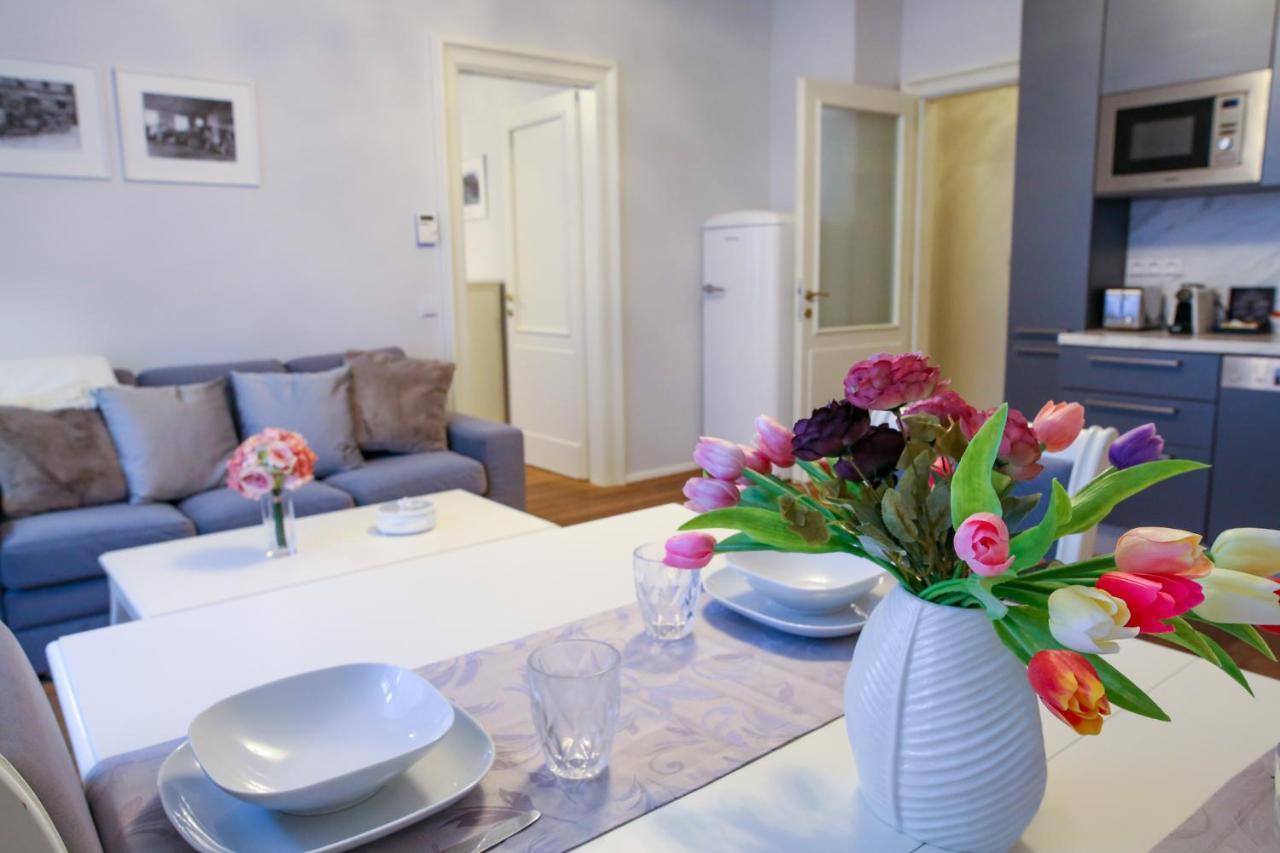White & Gray Apartments Prague Luaran gambar