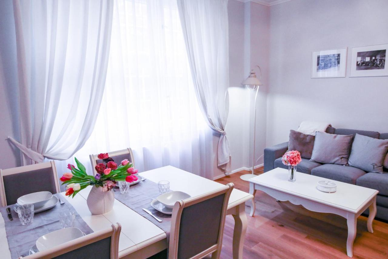 White & Gray Apartments Prague Luaran gambar