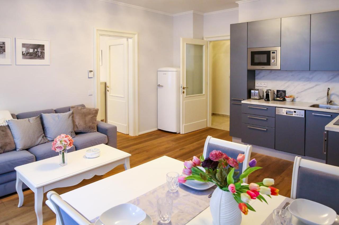 White & Gray Apartments Prague Luaran gambar