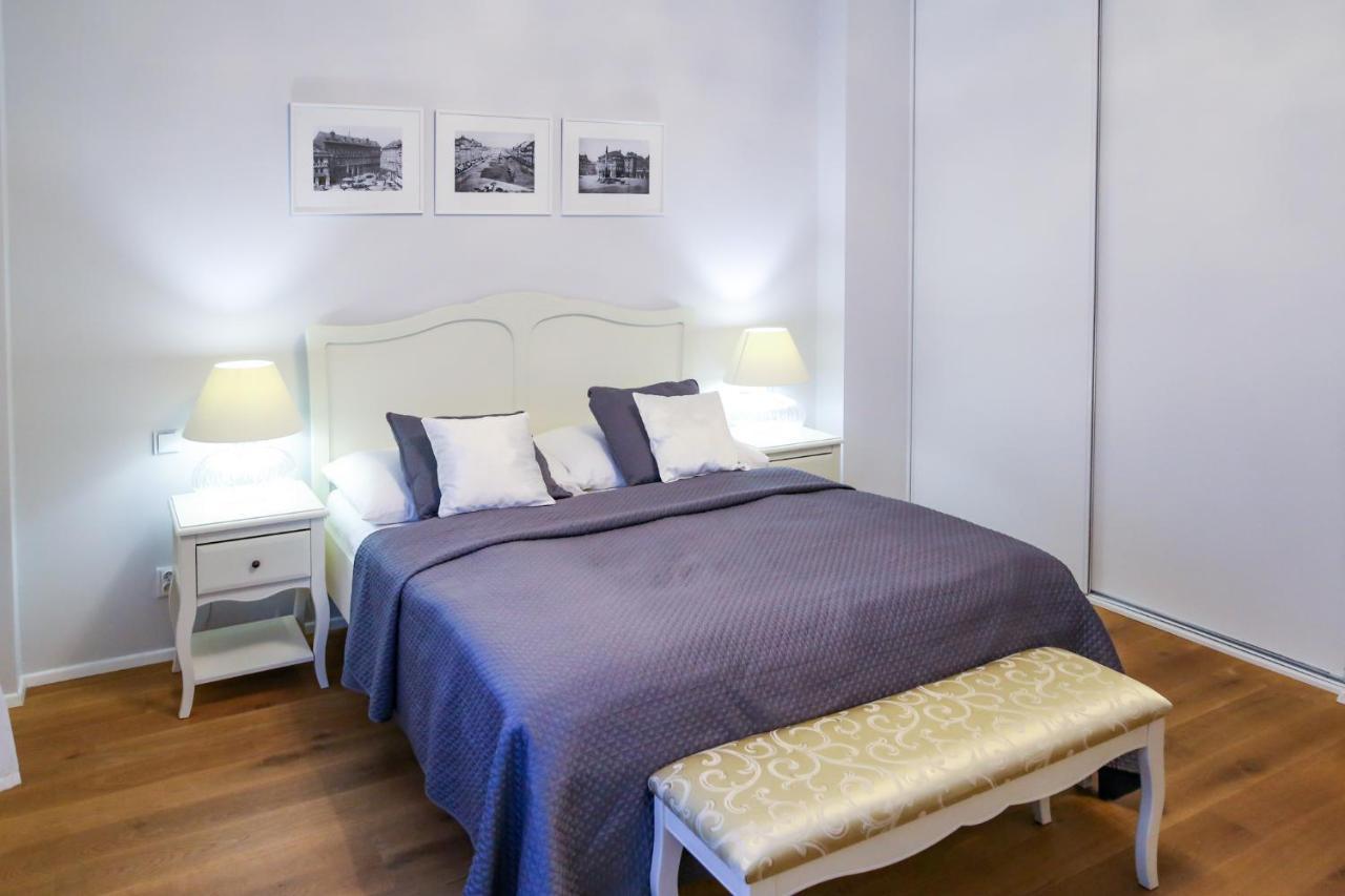 White & Gray Apartments Prague Luaran gambar