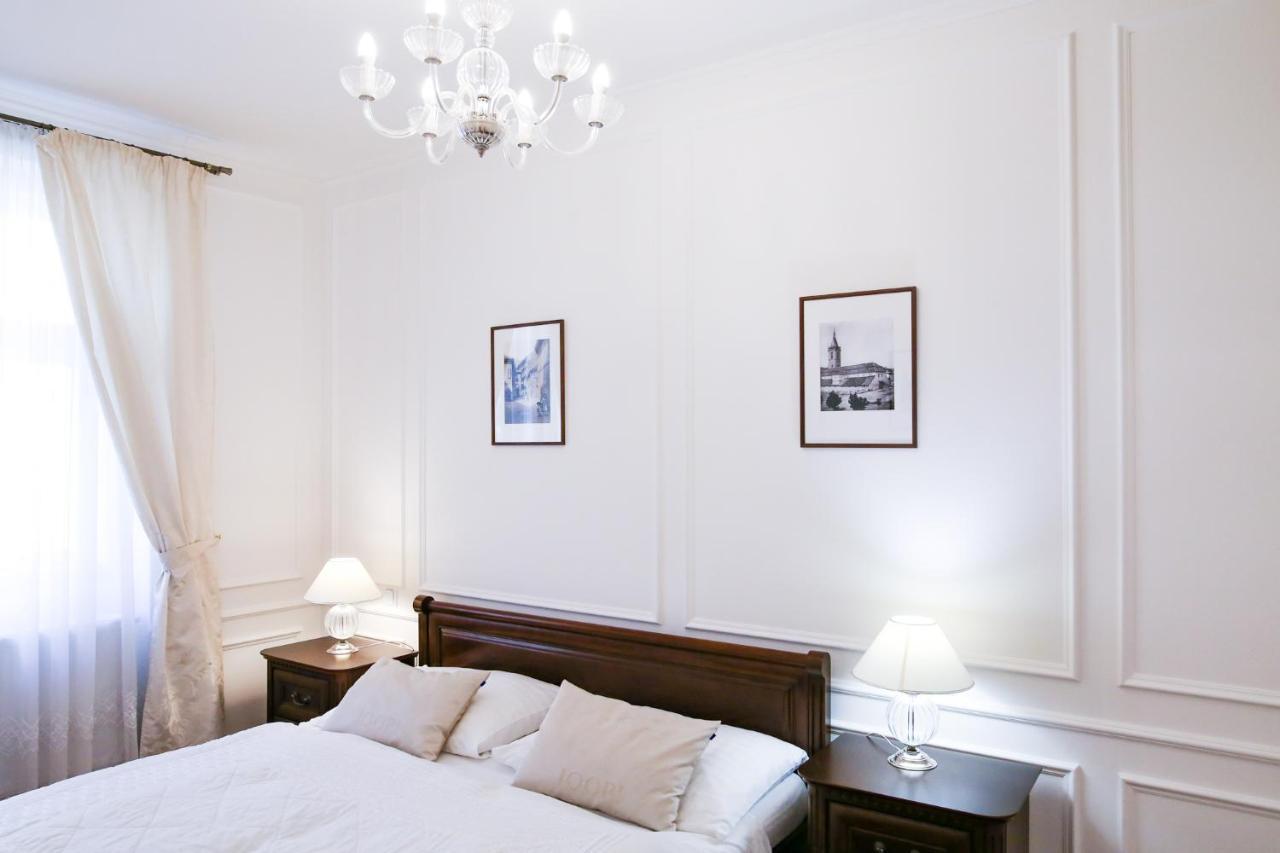 White & Gray Apartments Prague Luaran gambar