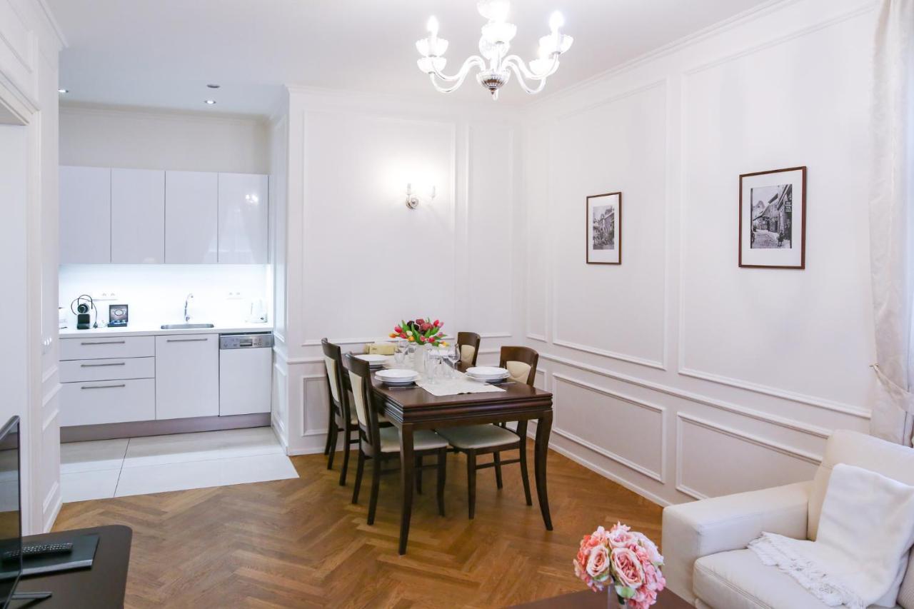 White & Gray Apartments Prague Luaran gambar