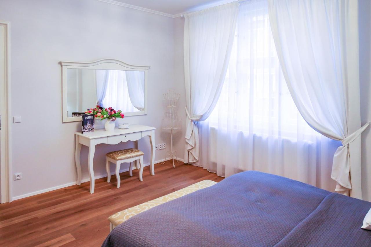 White & Gray Apartments Prague Luaran gambar
