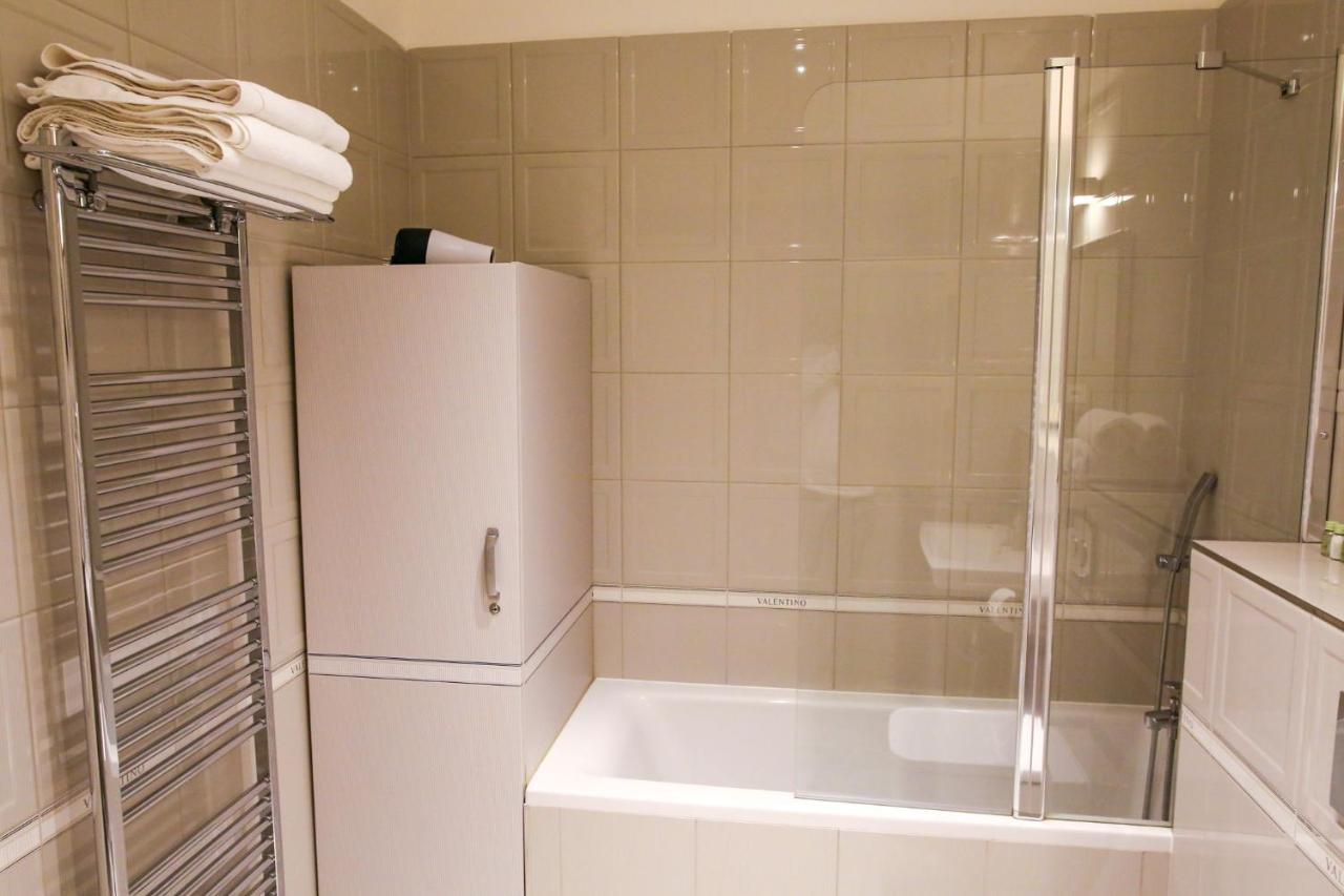 White & Gray Apartments Prague Luaran gambar